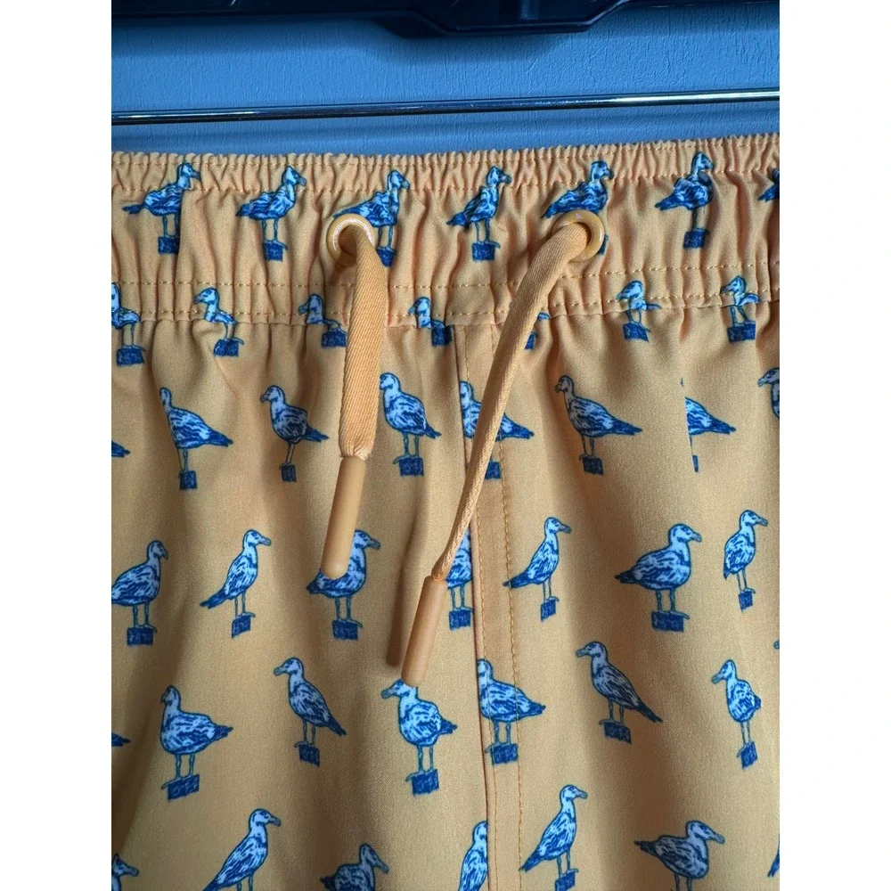 Vineyard Vines Mens Yellow Seagull Print Swim Trunks Board Shorts XL 3M001197